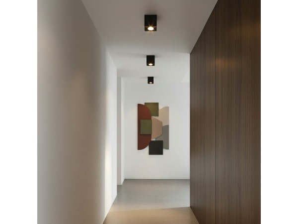 kelvo® AKIRA KLV-101-0028 Κινούμενο Φωτιστικό Downlight Σποτ για Λάμπα MR16 με Ντουί GU10 AC 220-240V IP20 - Μαύρο Ματ - Μ8 x Π8 x Υ10cm