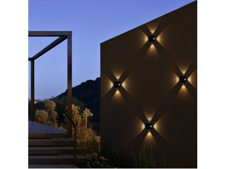 kelvo® ARKOS KLV-101-0107 Φωτιστικό Τοίχου / Απλίκα LED 8W 840lm 15° AC 220-240V Αδιάβροχο IP65 Θερμό Λευκό 2700K - CREE SMD Chip & TÜV SÜD Driver - Μαύρο Ματ - Μ13 x Π5.5 x Υ13cm - 5 Χρόνια Εγγύηση