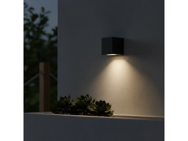 kelvo® BURANO KLV-101-0018 Φωτιστικό Τοίχου / Απλίκα για Λάμπα MR16 με Ντουί GU10 AC 220-240V Αδιάβροχο IP65 - Μαύρο Ματ - Μ8 x Π8 x Υ7cm