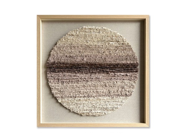 EARTHSCAPE ROUND ΠΙΝΑΚΑΣ ΔΙΑΚΟΣΜΗΣΗΣ 80x80x4cm ΧΑΡΤΙ ΜΠΕΖ ΚΑΦΕ ΓΥΑΛΙ ΦΥΣΙΚΟ